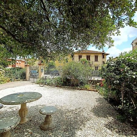 Just Outside The Wall: Free A/C, Bikes And Wifi Lucca Exterior photo